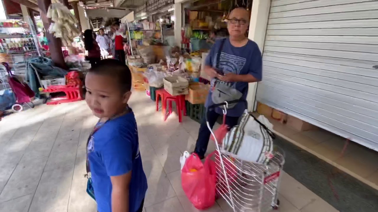 Diary of Keenan #136 Geylang Serai Market