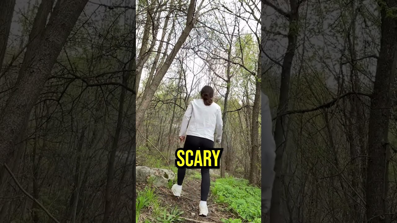 Une femme crie dans la for&ecirc;t, mais elle n&rsquo;est pas seule ! 😱😳 #shorts