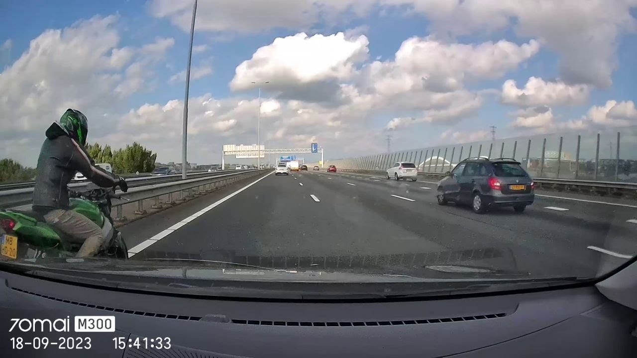 Idioten in het verkeer Juli 2024