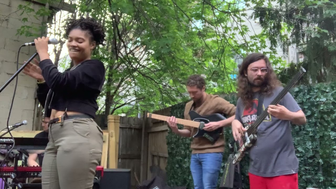 Karma F&ecirc;te (live at HAZ Room 05/29/25)