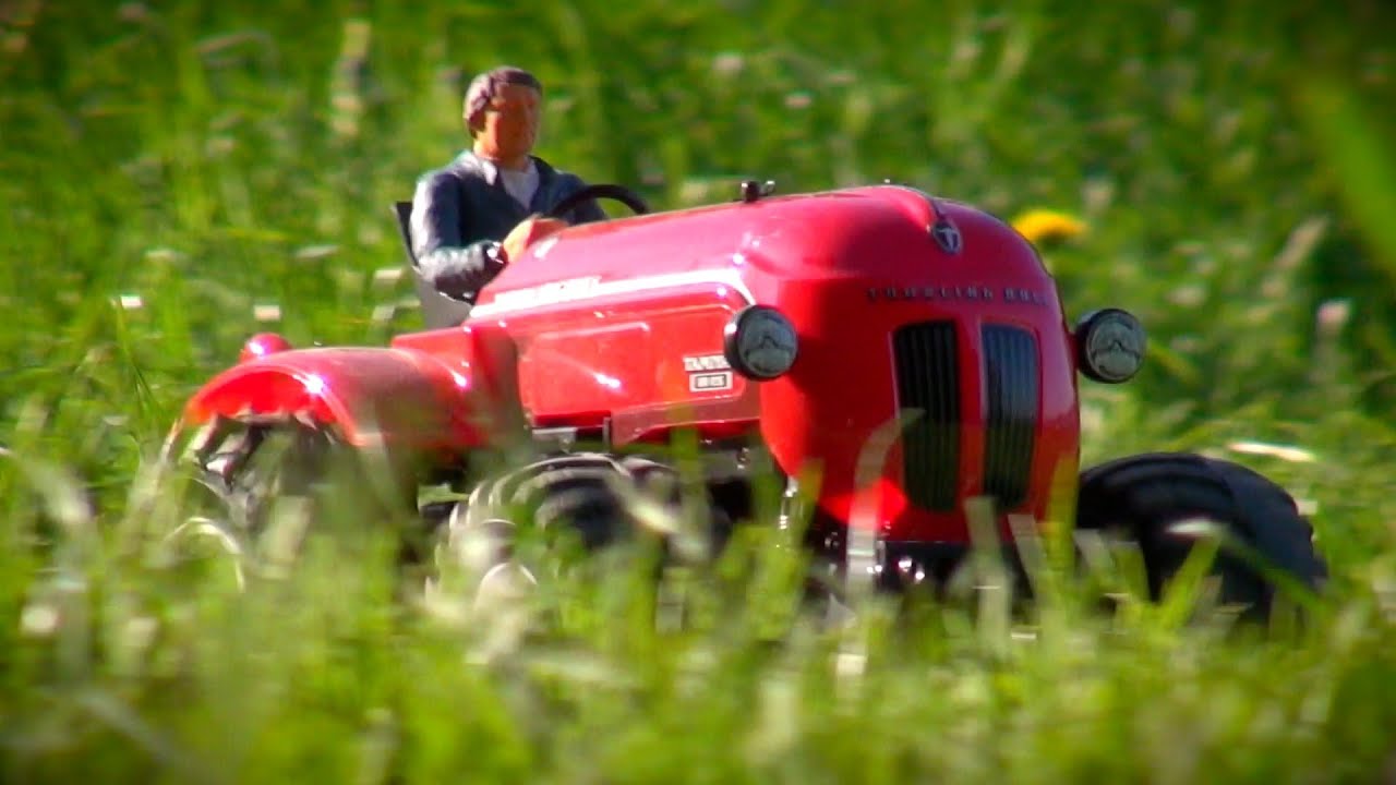 Tamiya TUMBLING BULL on the Farm!