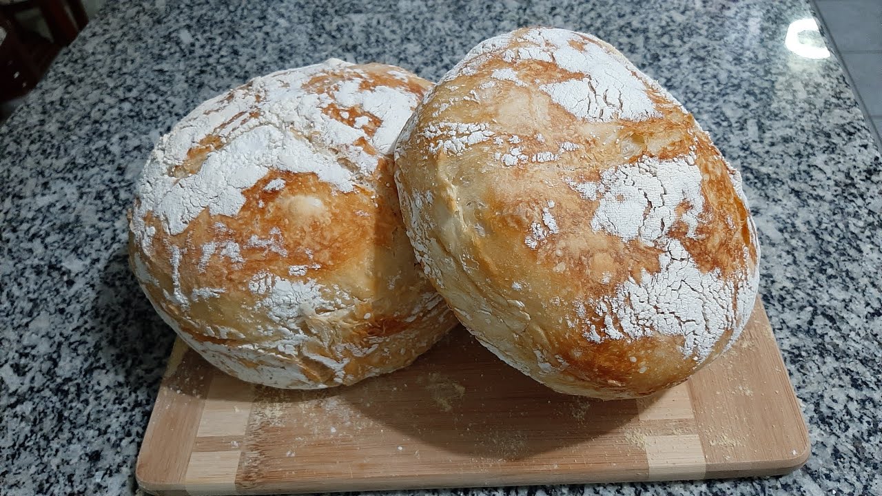 Хлеб медленного брожения! Месить не нужно, всего лишь 2 г дрожжей, мука и соль.