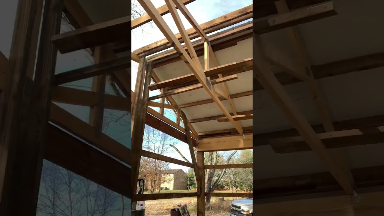 The roof is on the building!! 