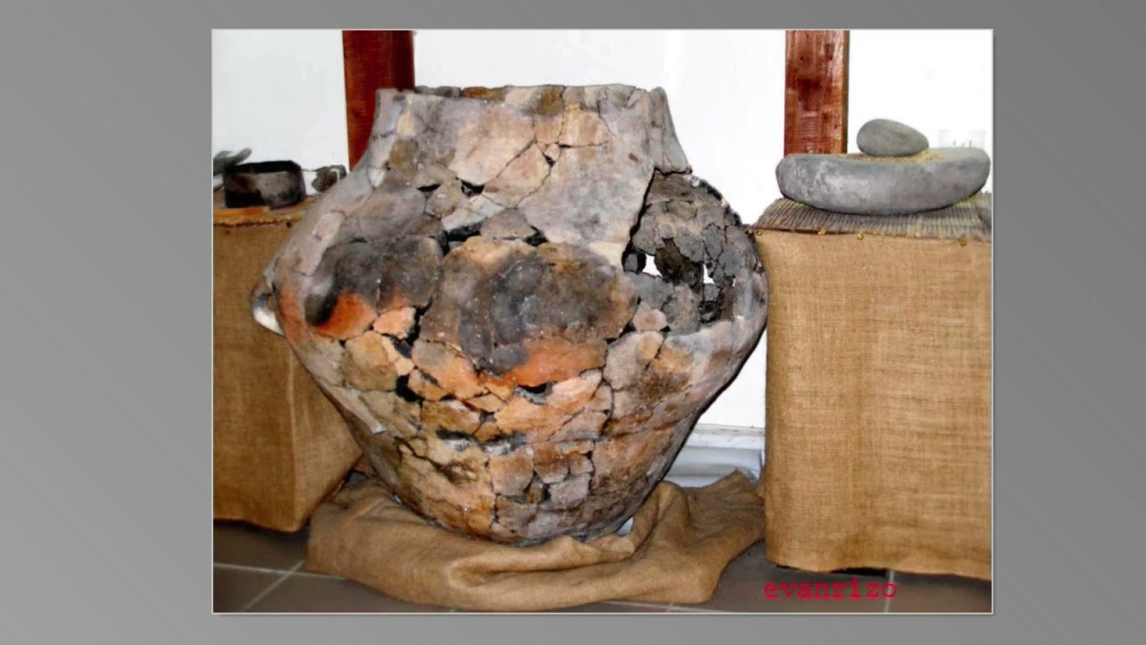 Dispelio, prehistoric settlement. Representation of the lakeside settlement.