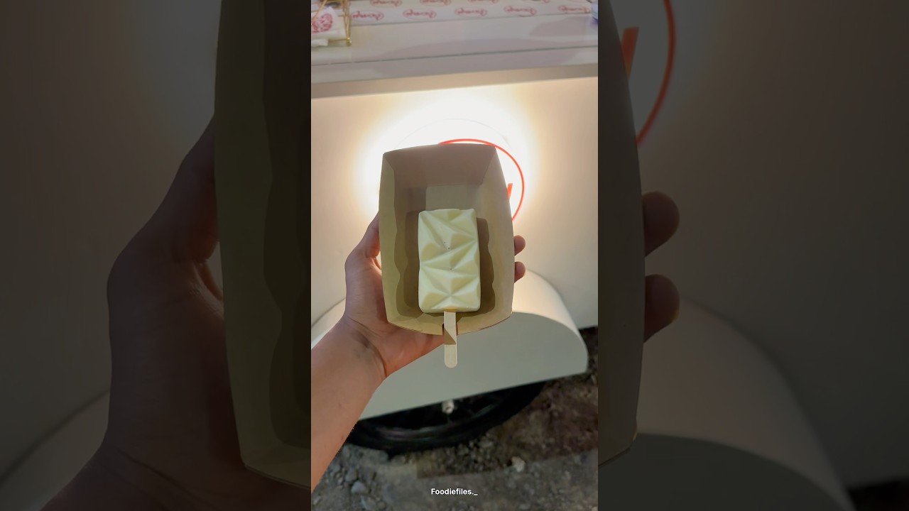 Lemon cheese icecream 😍🔥#shorts #shortsvideo #icecream #lemoncheese #naku #ice #streetfood #mango