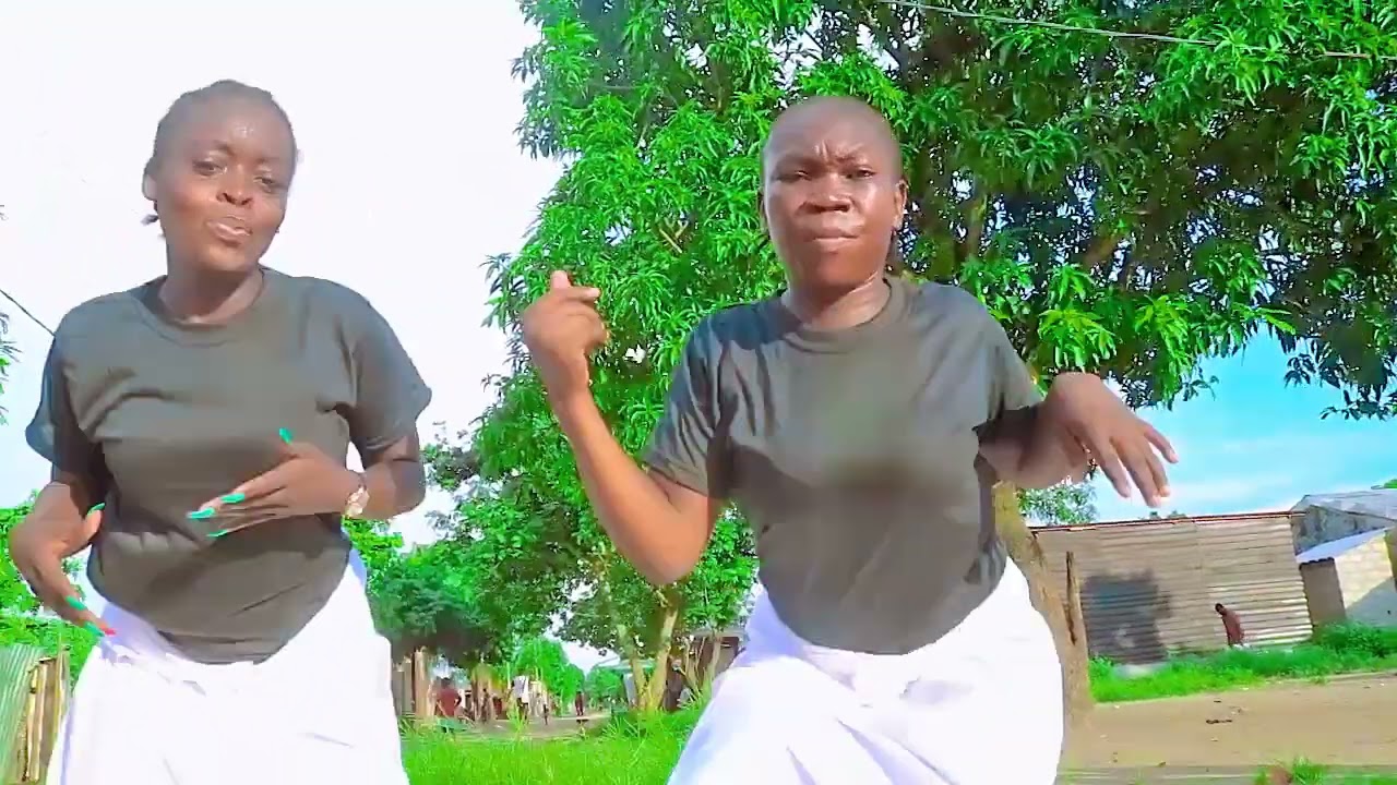 balle a terre papa lova lova et je neral djochris (hommage a maman Edith mikolo)