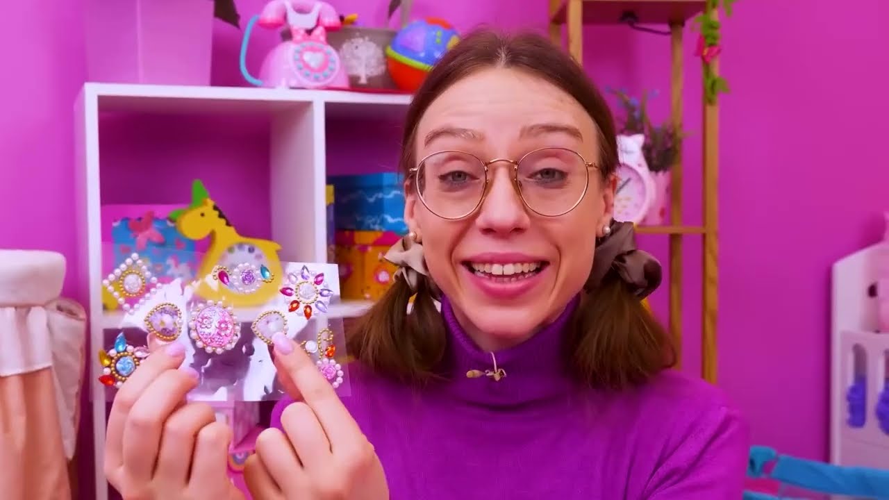 Baby Born Emily ulkoilee uusissa vaatteissa ja osallistuu kilpailuun!