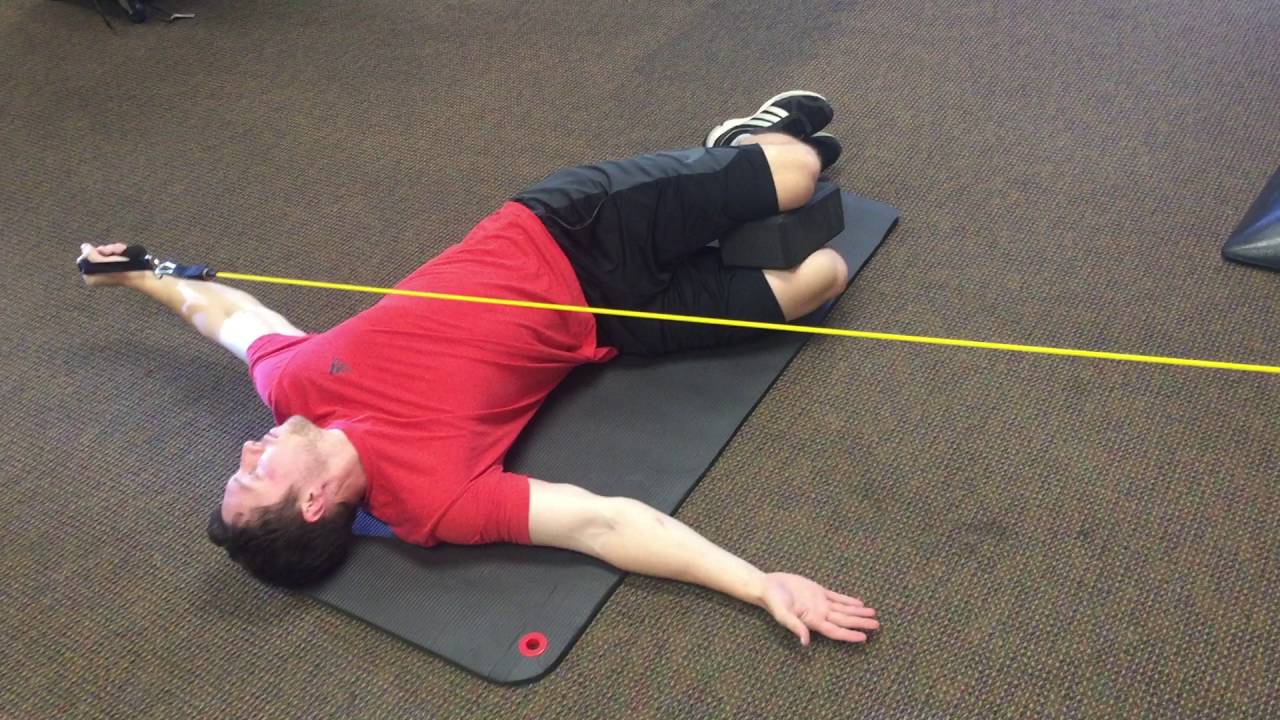 Mid Back Mobility: Thoracic rotation on side with band