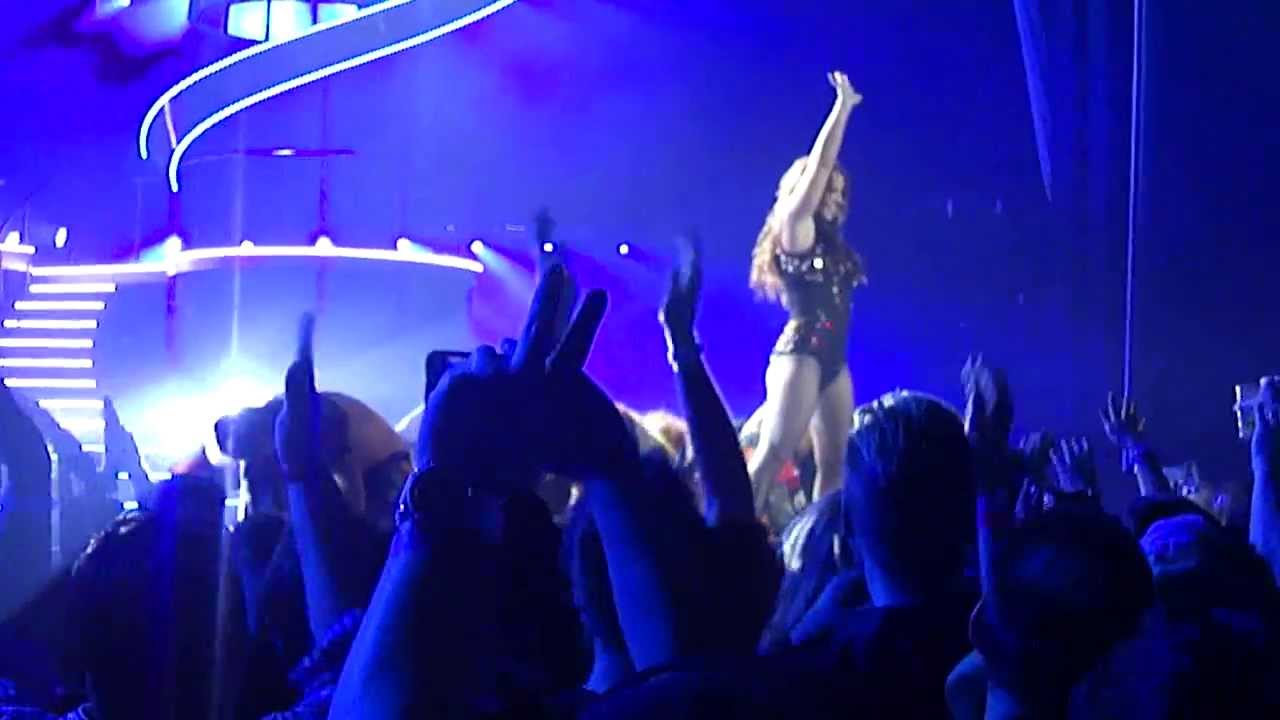 Stronger + Crazy - Britney Spears : Piece Of Me Las Vegas - 2/12/14