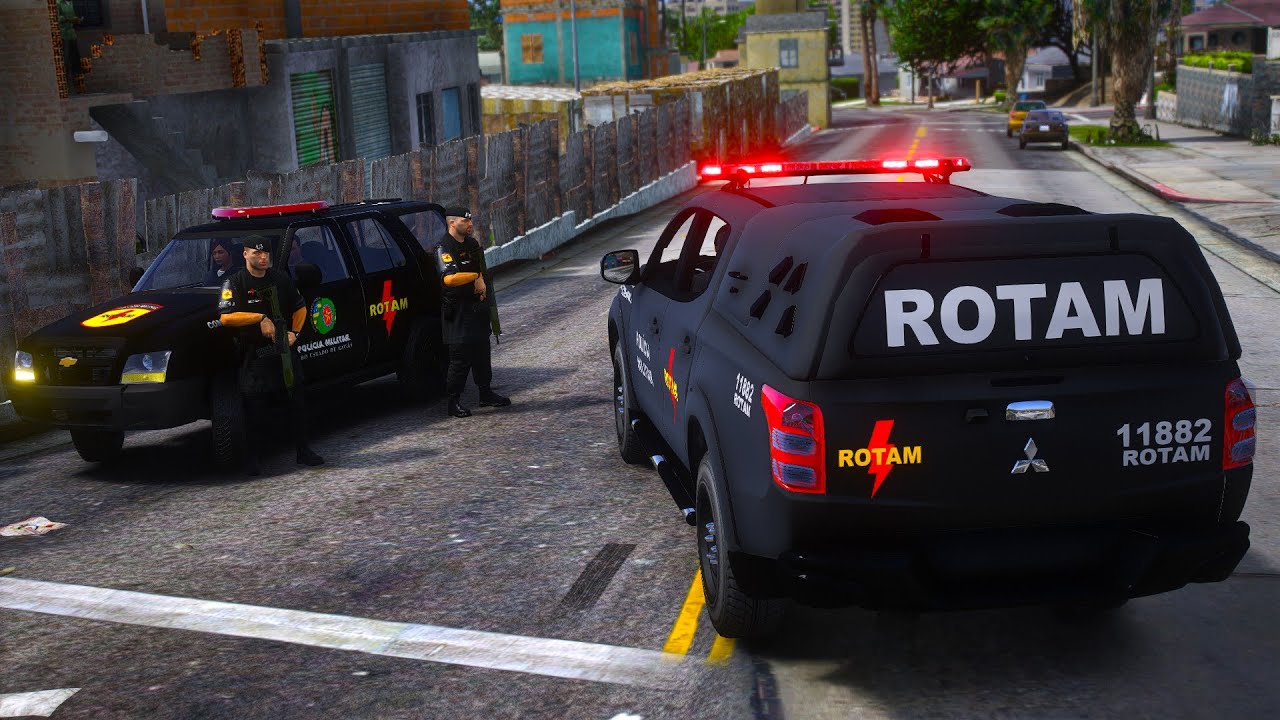 CRIMINOSO CAPOTA VEÍCULO AO TENTAR FUGIR DO ROTAM | GTA 5 POLICIAL