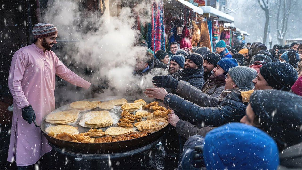 Snow Day street food in AFGHANISTAN | Heavy SNOWFALL Street Food in KABUL Afghanistan