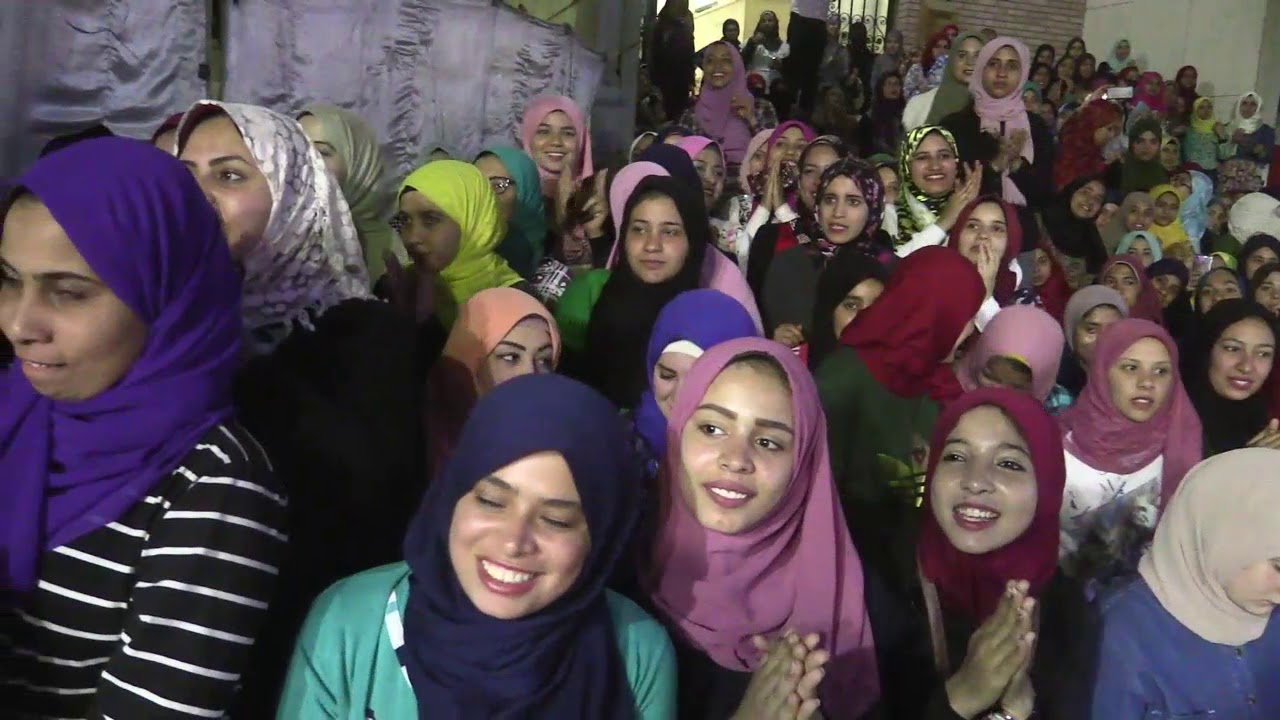 طلاب جامعة سوهاج يتغنون على نشيد الصاعقة المصرية قالوا ايه