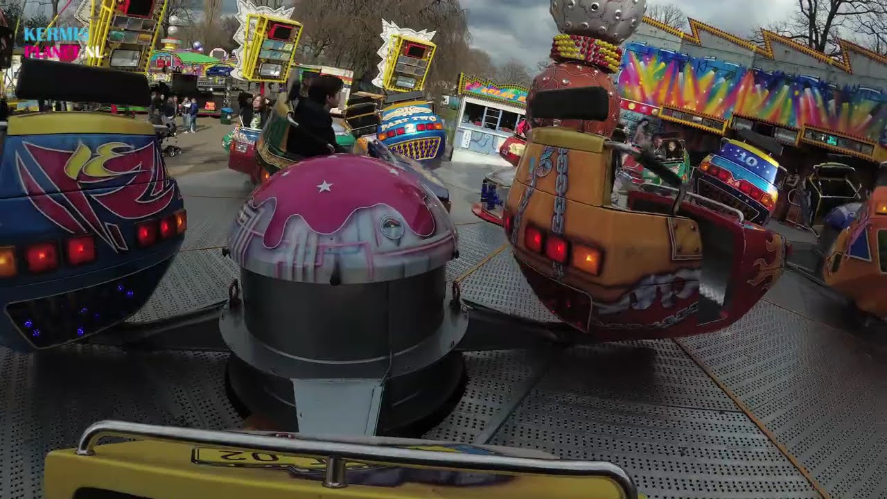 Breakdance onride in 4K - Paaskermis Enschede 2018