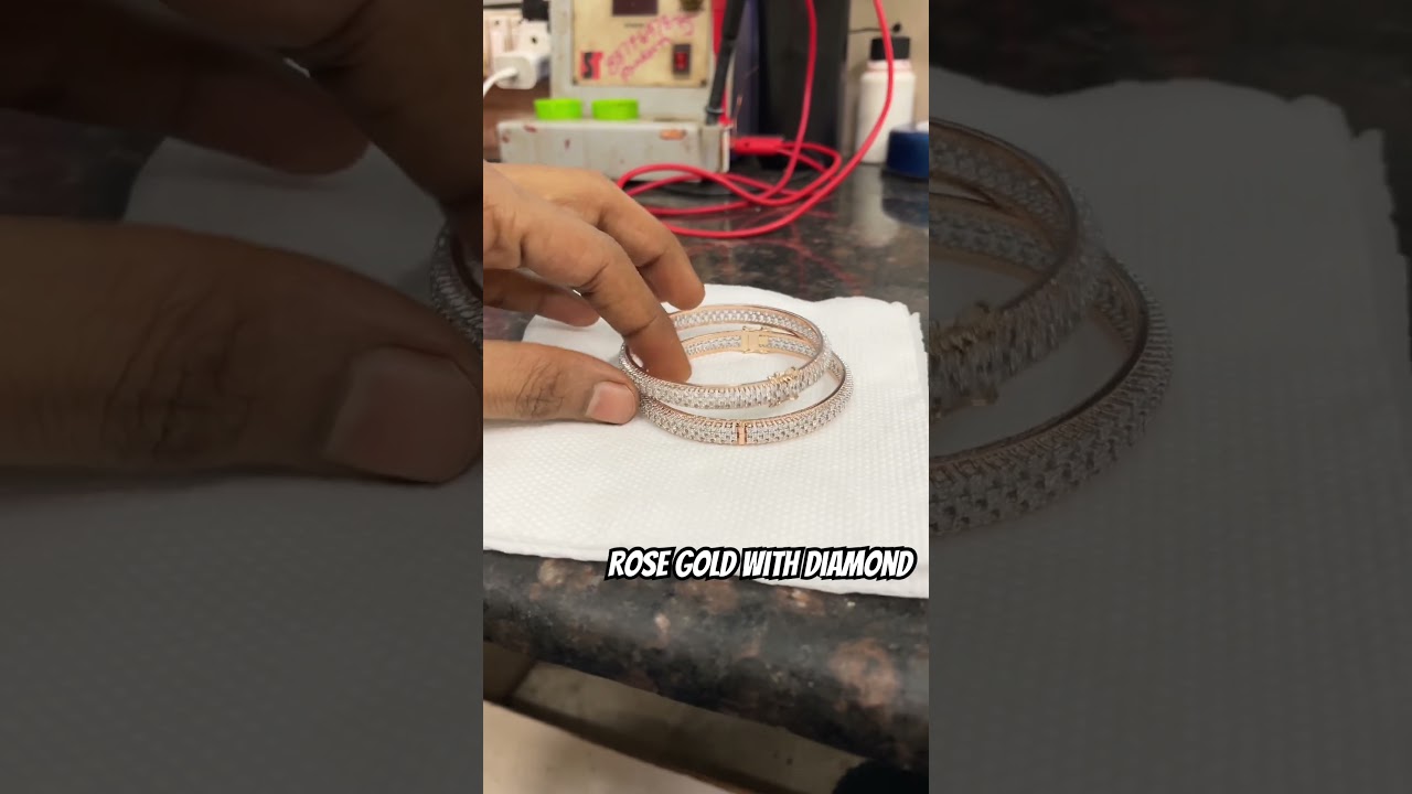 Rose gold with diamonds Bengal 