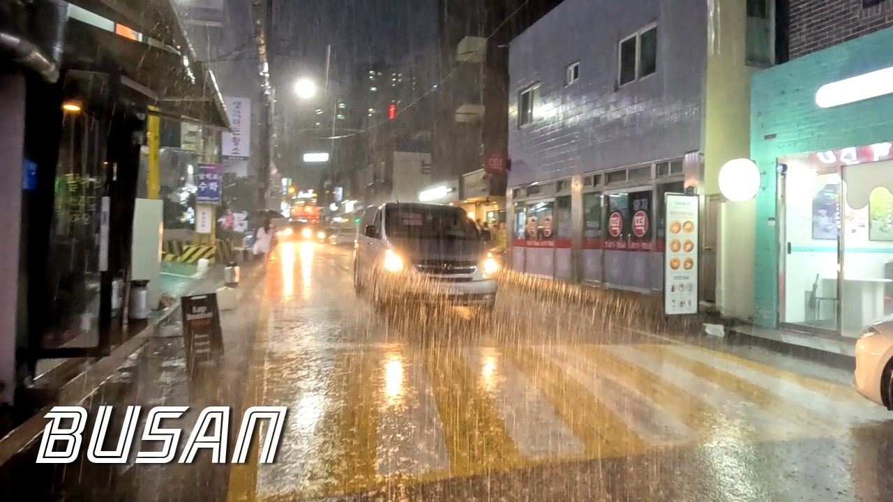 Busan rainy season begins | Gwangalli with heavy rain | Busan is good | KOREA | CentumWalk 4K HDR