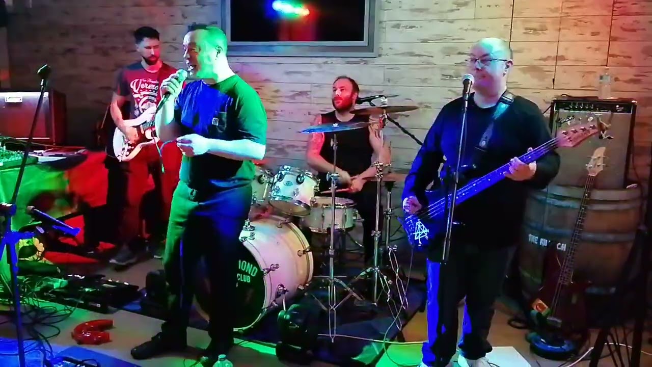 Blue Diamond Rock Club - One Way or Another