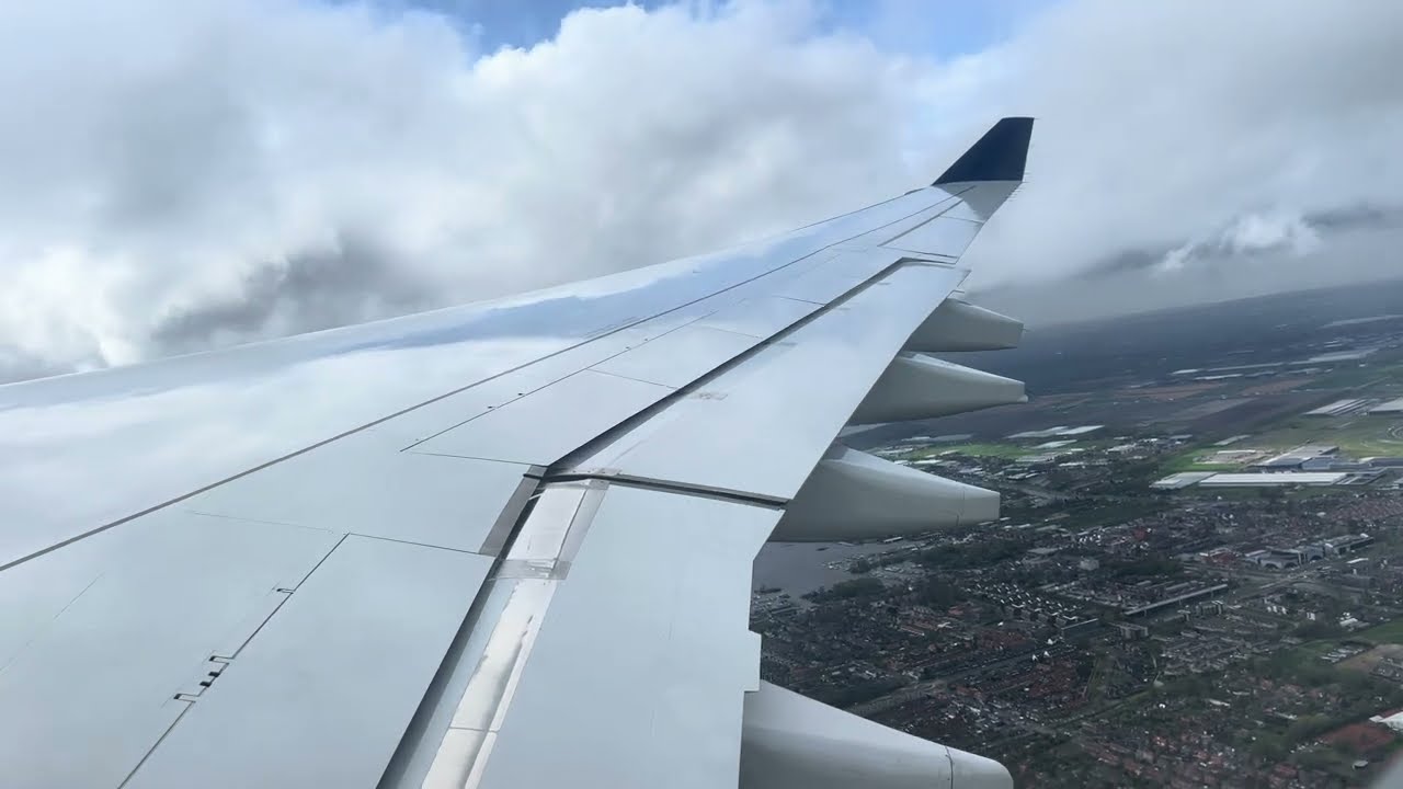 Delta Air Lines Airbus A330-300 Amsterdam Takeoff