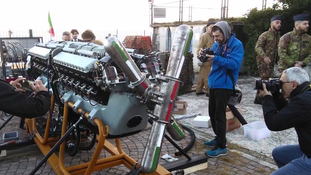 Accensione motore FIAT AS6 Macchi MC72