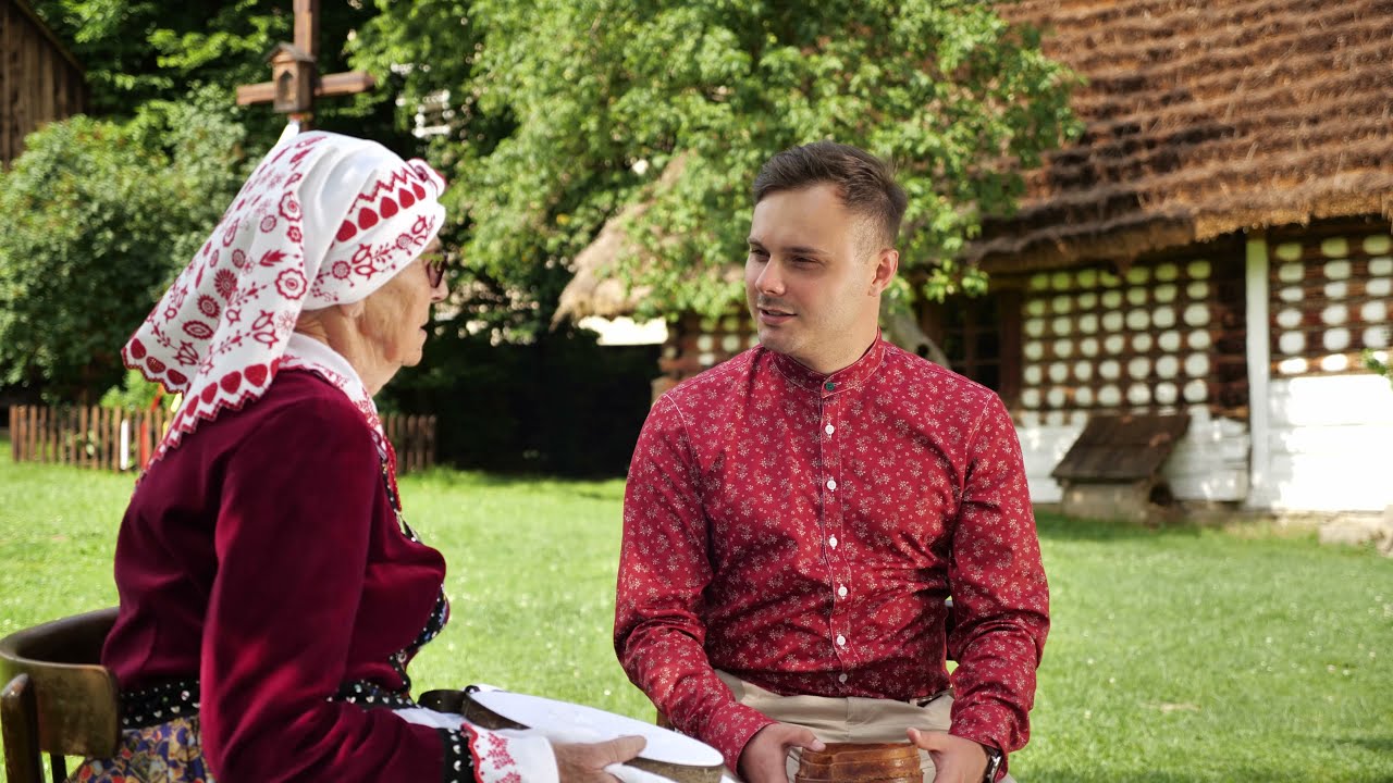 Tradycje region&oacute;w Haft i bibułkarstwo
