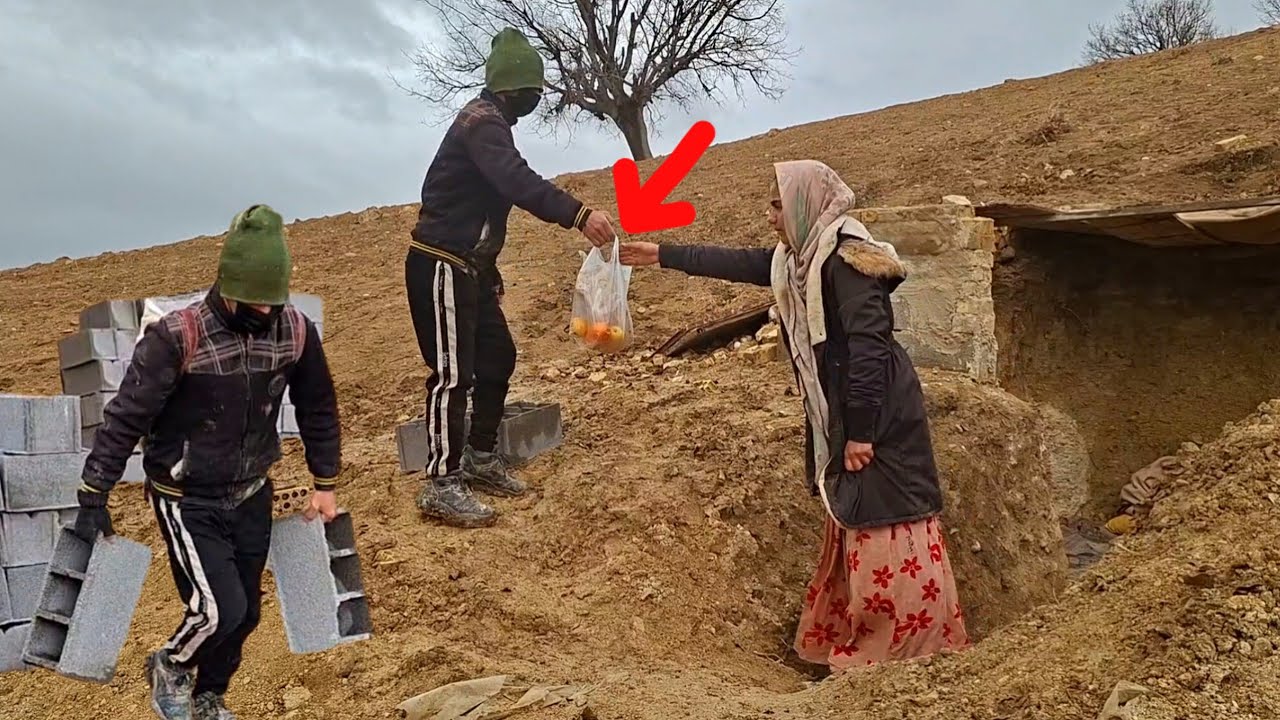 Рахеле и суровая зима; начало строительства дома с помощью оператора💔💔😭😭