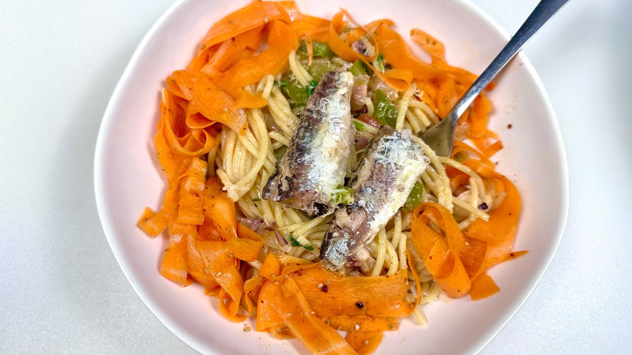 Sardines octopus pasta with spicy salad