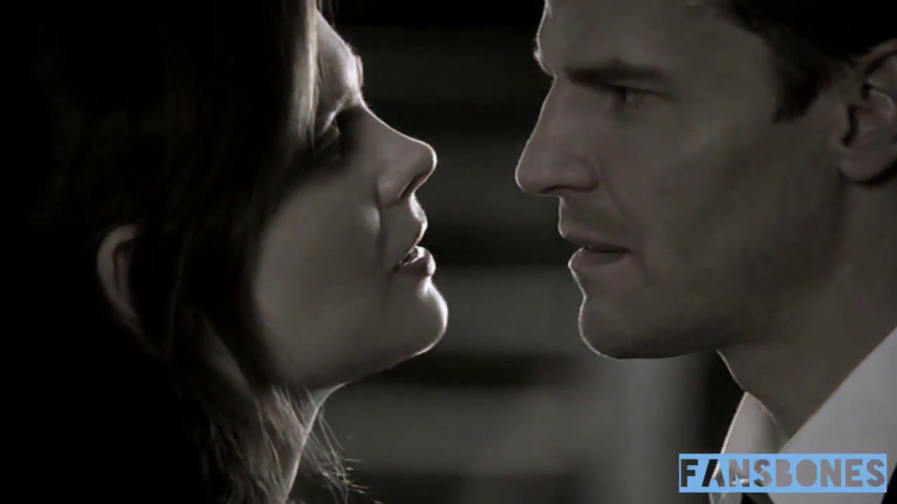 Bones - 1x01 - [Musique] Thirteen Senses - Gone