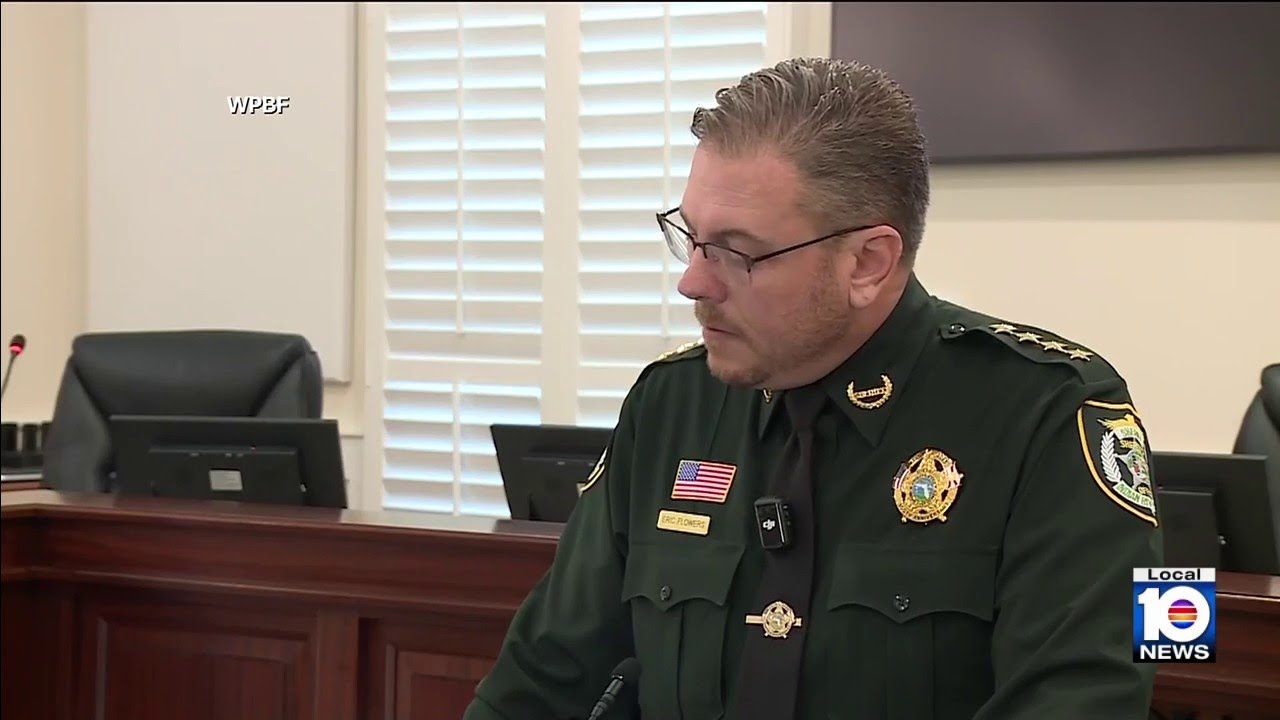 Один депутат округа Индиан-Ривер застрелен, двое других ранены во время вручения уведомления о вы...