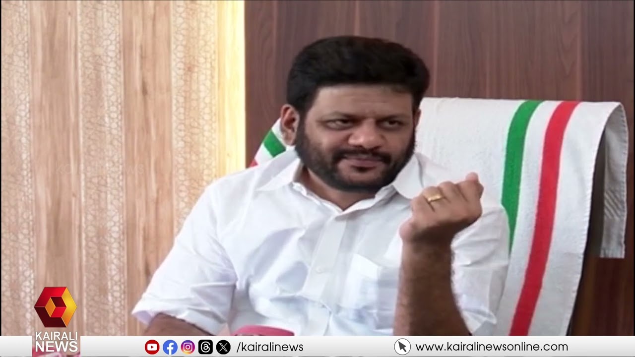 കോൺഗ്രസ് അവതരിപ്പിക്കുന്ന പുതിയ നാടകം പോസ്റ്റർ യുദ്ധം;  ഇത്തവണ നായകൻ VK ശ്രീകണ്ഠൻ MP | VK SREEKANDAN