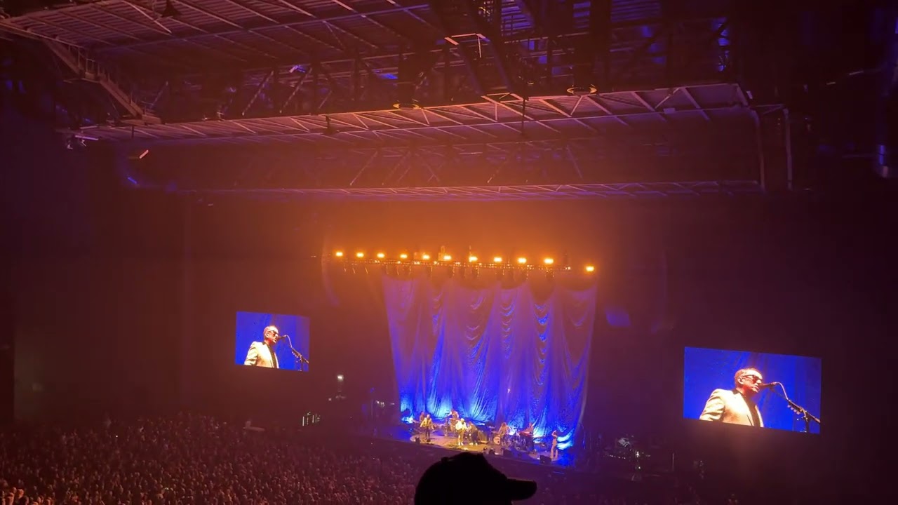 Squeeze - Up The Junction & Tempted, Leeds Arena - Friday 12th December 