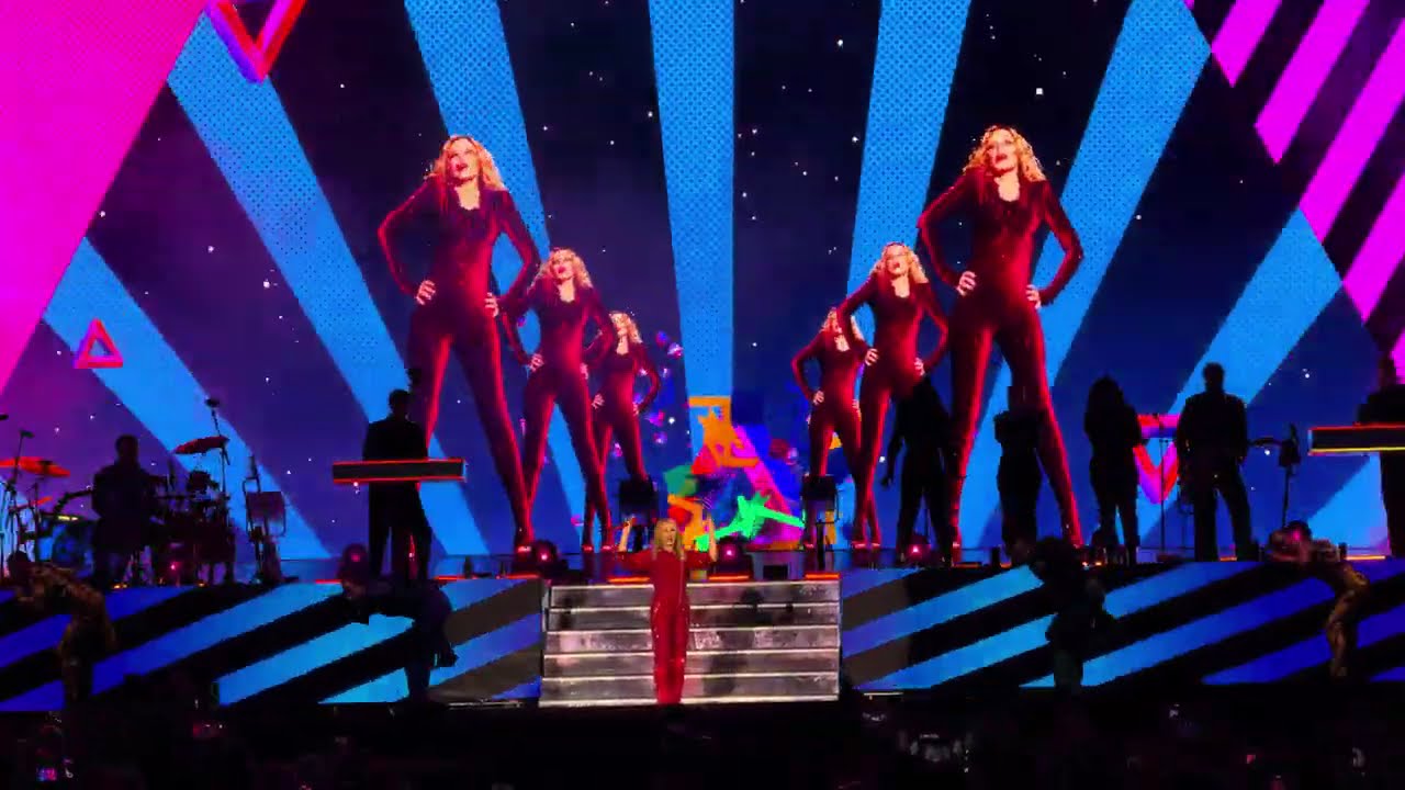 Kylie Minogue - The Loco-Motion (Tension Tour '25) 27. Juni 2025 - Tusindårsskoven