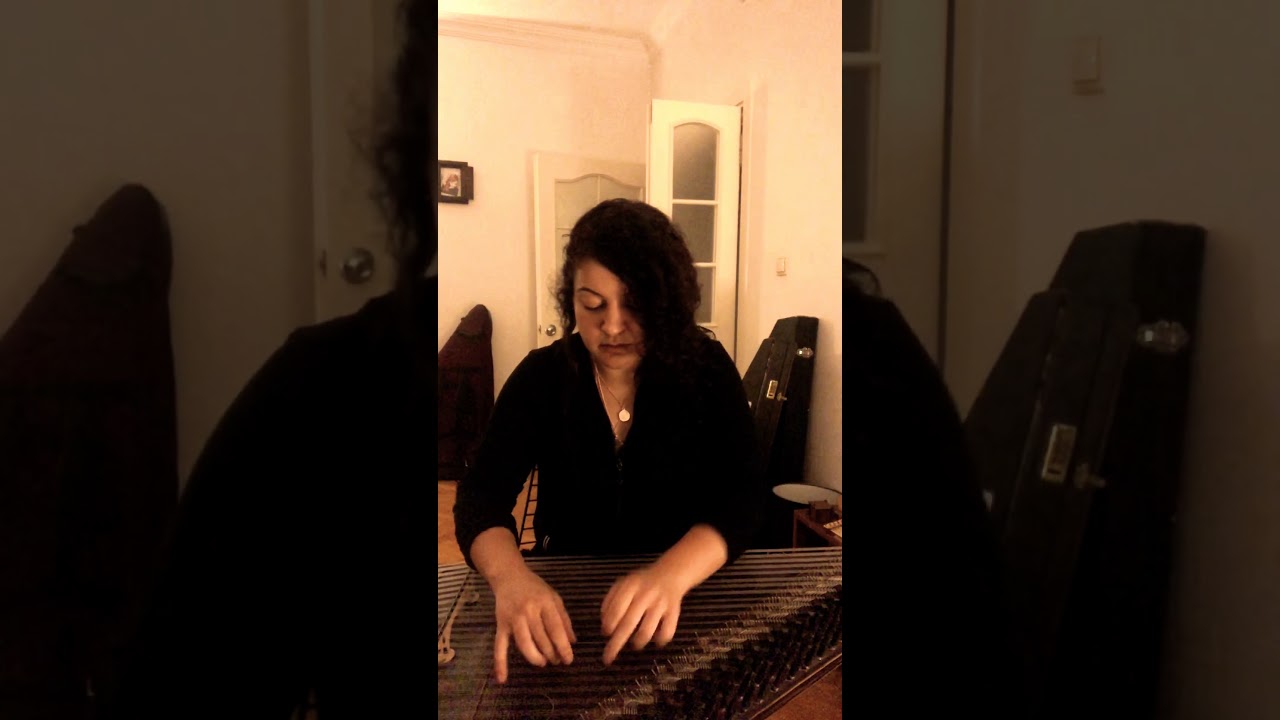 Hasretinle yandı gönlüm