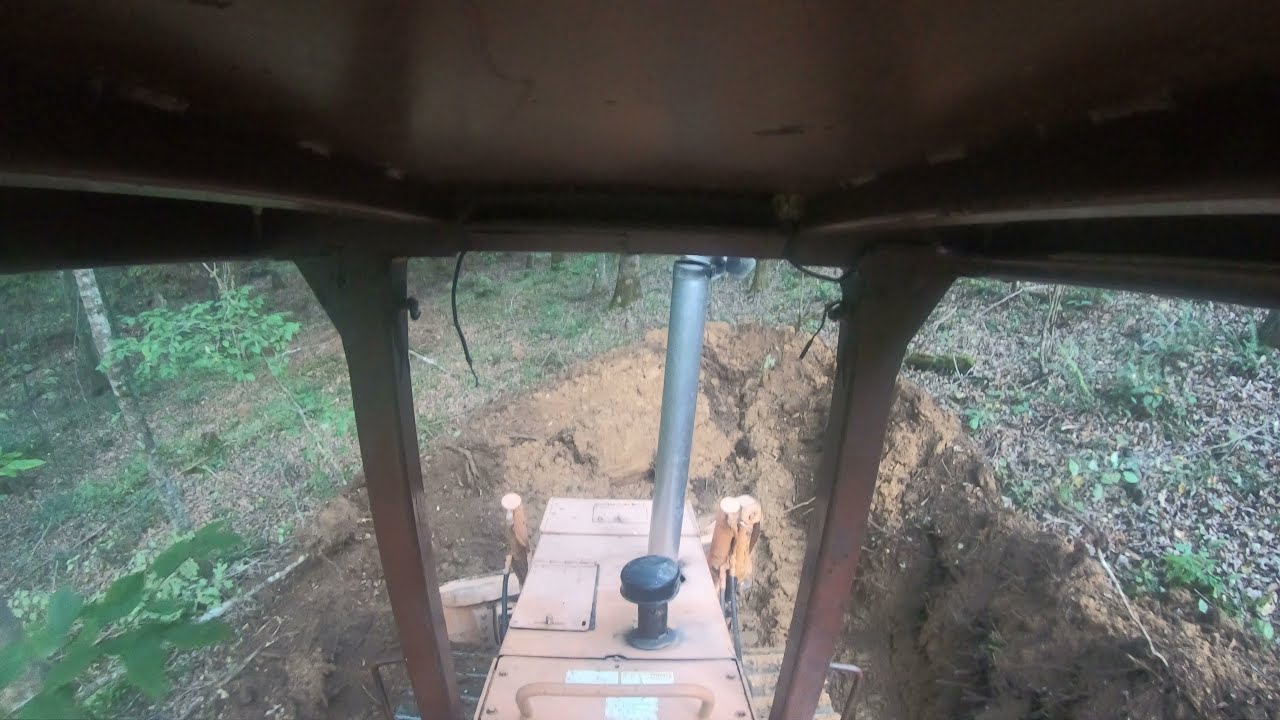 CASE  450C Dozer Cutting Hillside Road