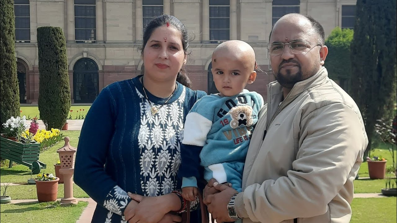 #आज हम गए घूमने  के लिए  अमृत उद्यान।। राष्ट्रपति भवन।।
