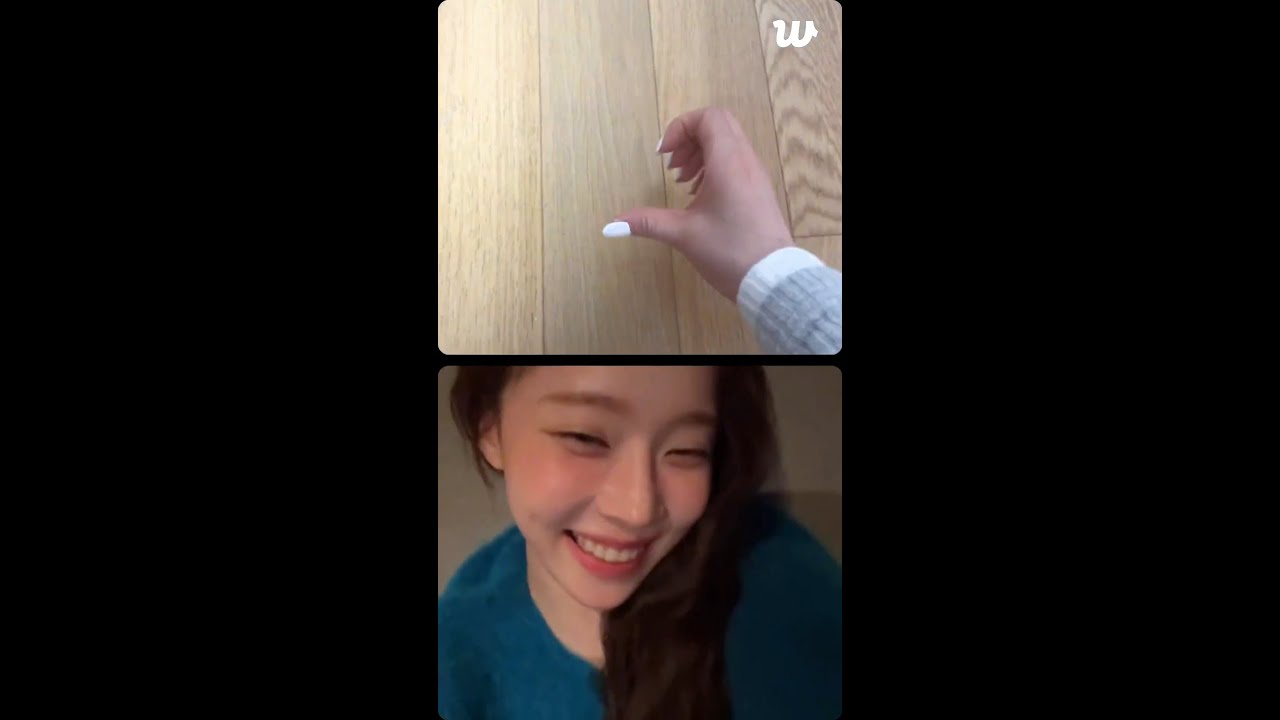 (Eng Sub) 250109 aespa Karina and Winter Weverse Live - Doing a Phone Call