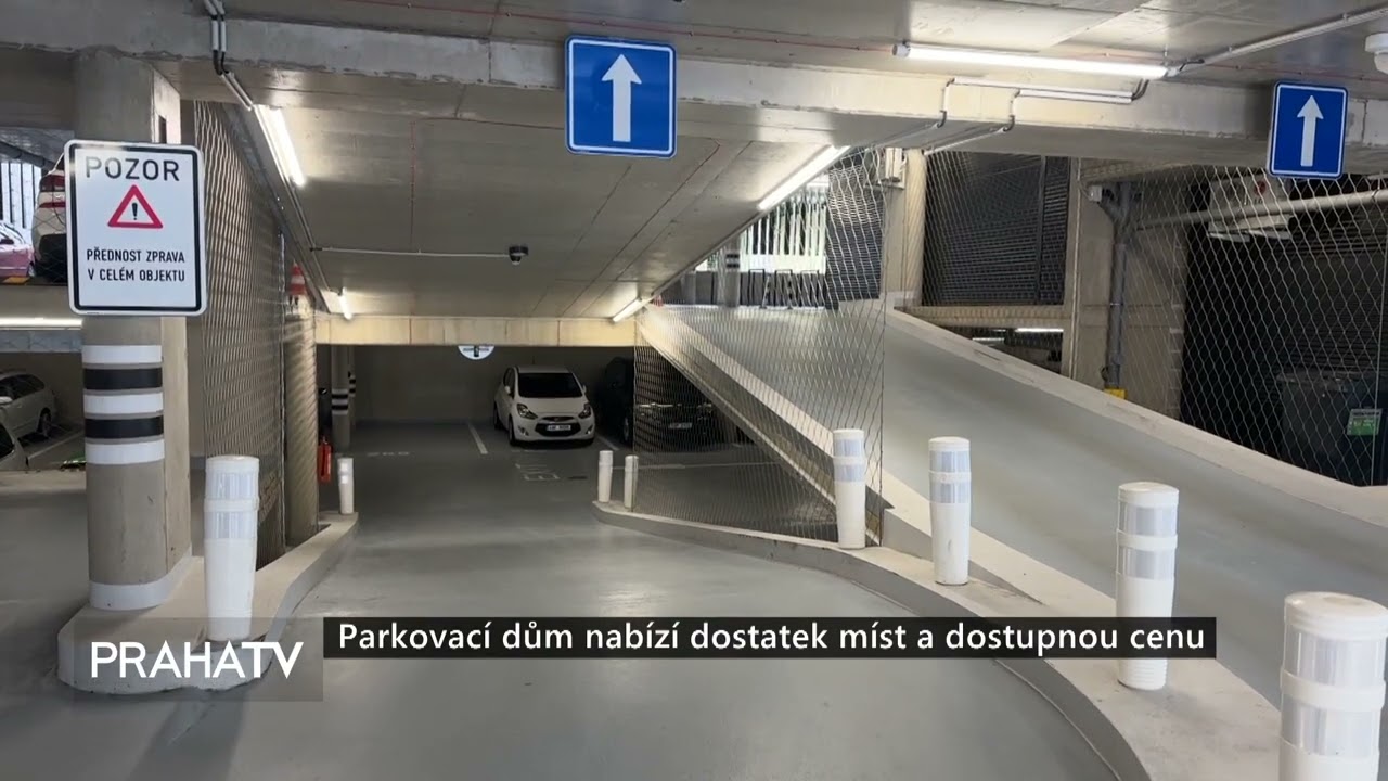 Parkovací dům nabízí dostatek míst i pro rezidenty