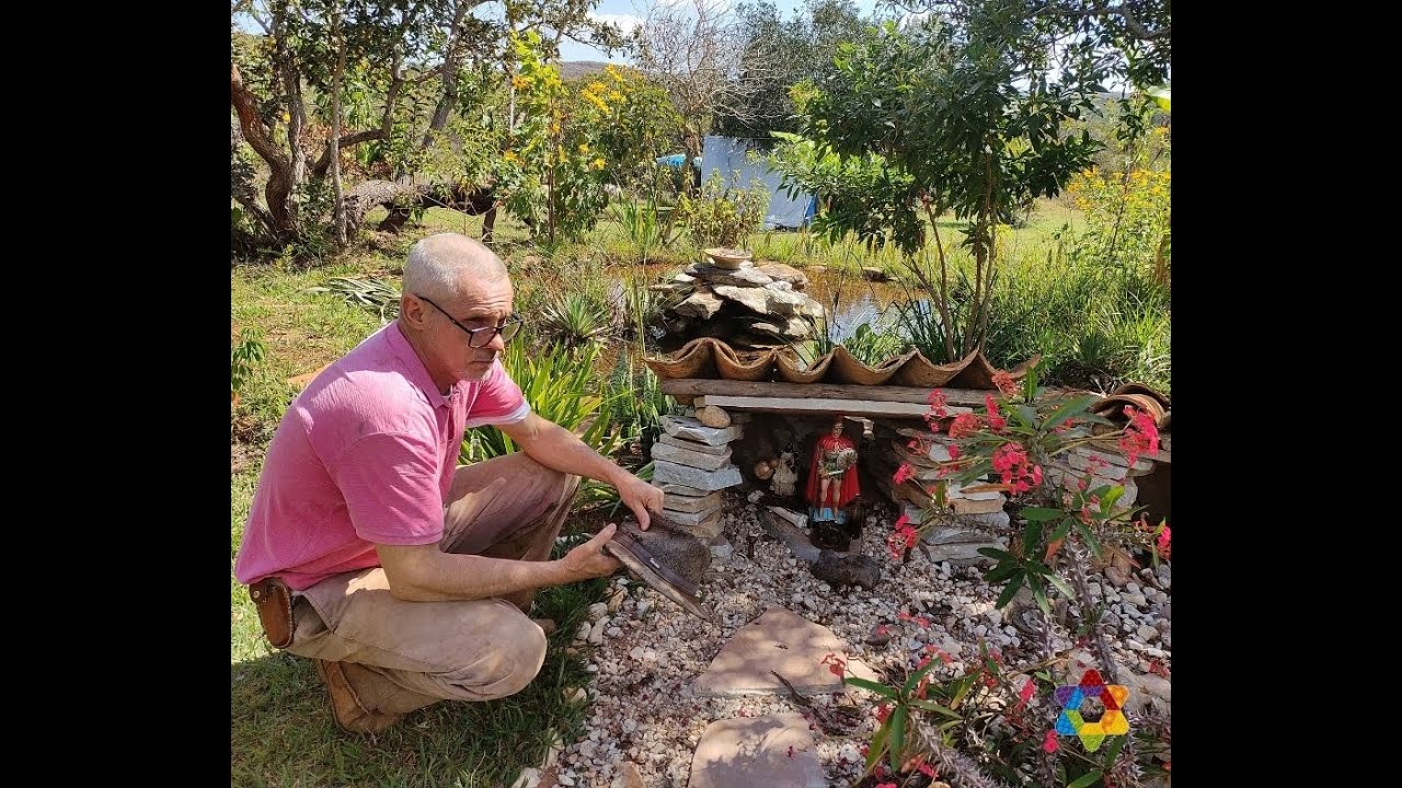 Mostrando o Jardim dos Orixás - Hortas, plantas e criações