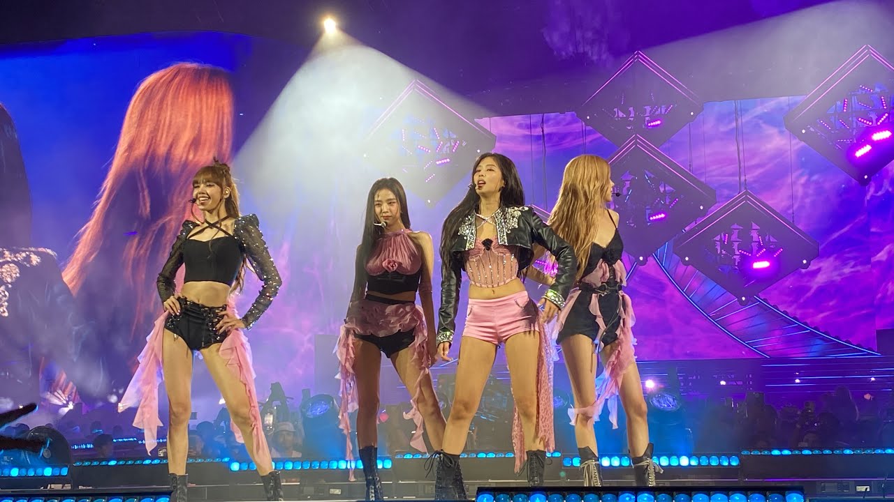 BLACKPINK - Kick it @ Coachella 2023 (fancam)