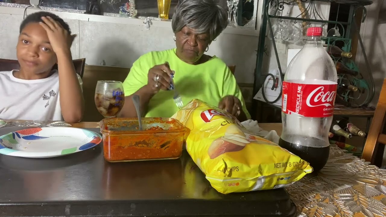 Today we’re eating sloppy Joe’s with potato chips