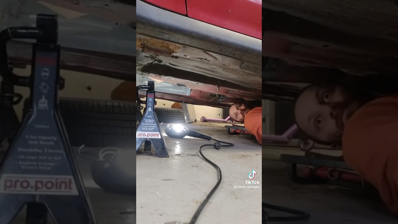 JACKSTAND FALLS OFF CAR #cars