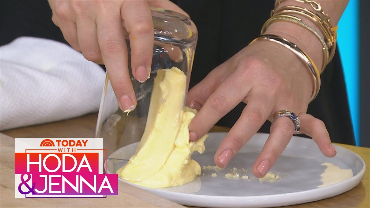 Hoda & Jenna try a viral hack for buttering corn — Does it work?