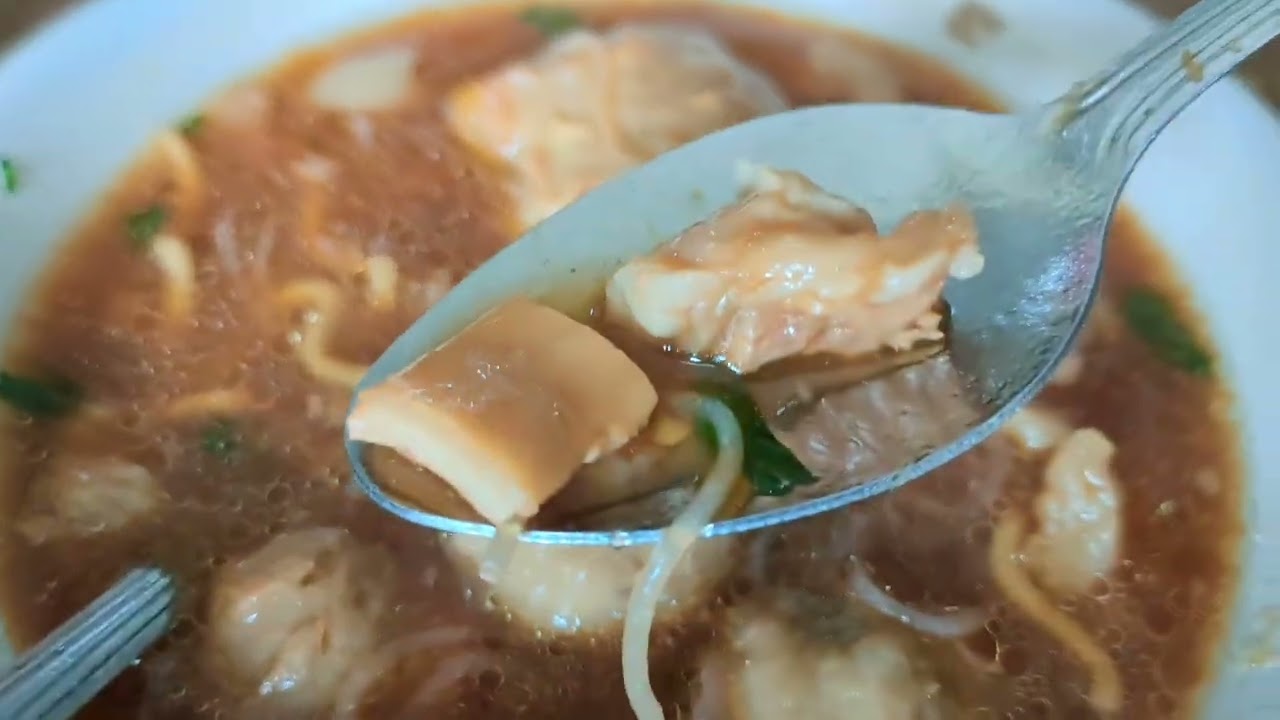 #miebakso#baksodaging#baksosapi#bakso#k#baksotetelan#baksobabat#baksokoyor#jerukanget#kerupukenak