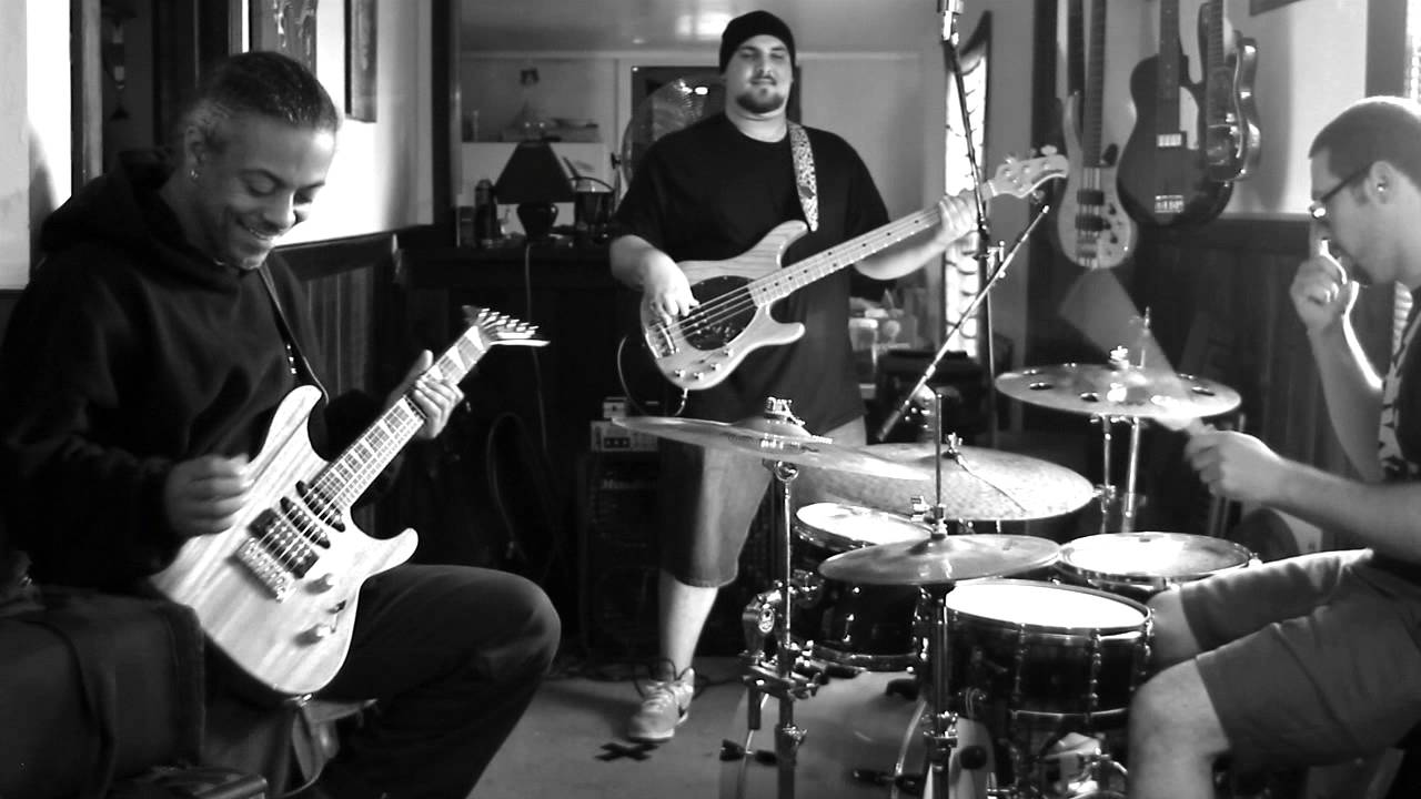 Living Room Jam w/ Pocket