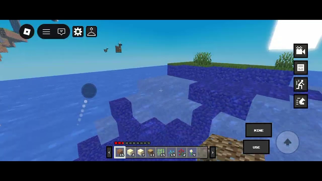 EU JOGANDO MINECRAFT SÓ Q NO ROBLOX!!!