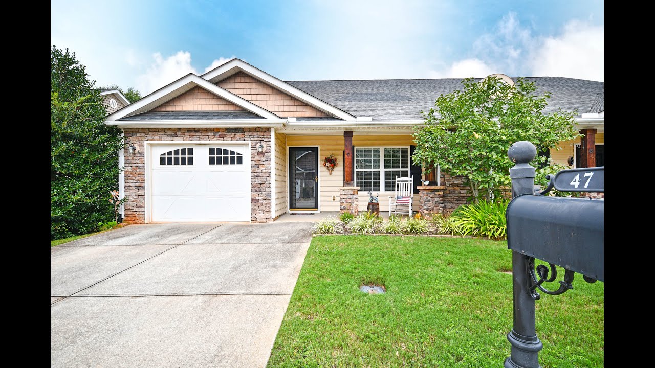 Virtual tour of a one-story townhouse in Anderson SC