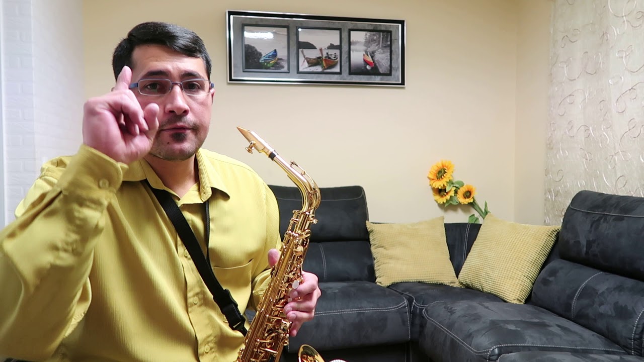 Toca comigo?  Hino 215 CCB - Em breve ao céu irei