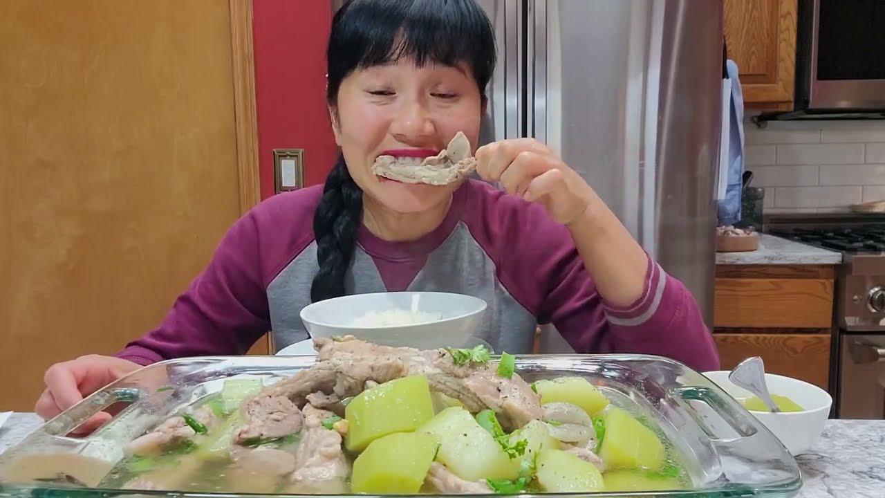 NGUYÊN MỘT NĂM MỚI ĐƯỢC NGUYÊN NỒI BÍ ĐAO HẦM SƯỜN HEO NHÀ TRỒNG
