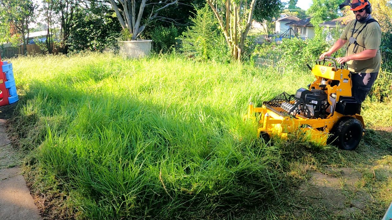 Helping Single Mum With Serious Illness Get Her Backyard Into Shape
