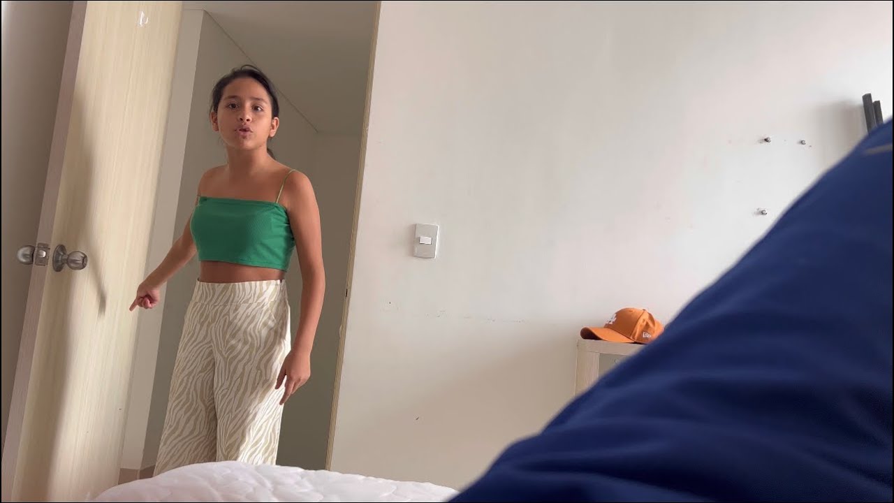 Le deje orinada la taza del baño a Valentina😂🤦🏻‍♂️