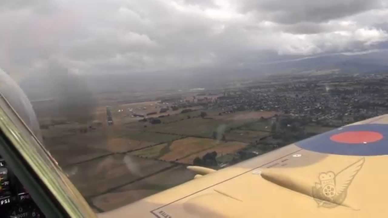 Supermarine Spitfire TR.9  - takeoff and landing seen from the rear cockpit