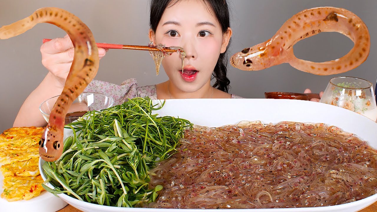 내 입속 연례행사🌸🩷 1년에 한 번 먹을 수 있는 사백어 먹방 Ice Goby [eating show] mukbang korean food